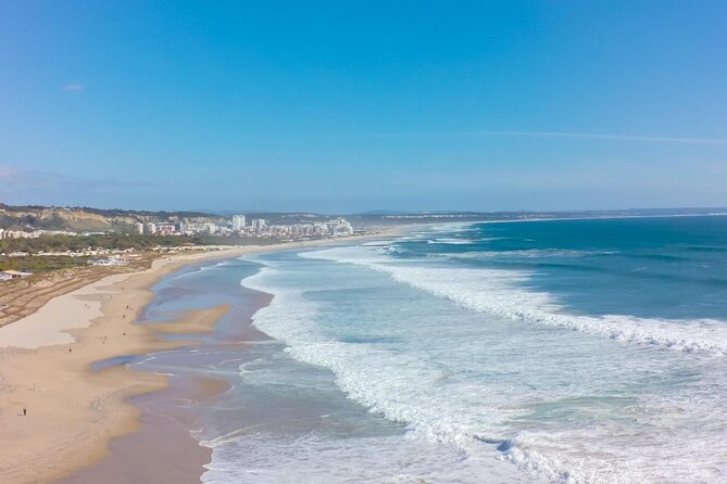 The Surf Instructor in Costa da Caparica - Praia do Castelo gives beginners room to learn