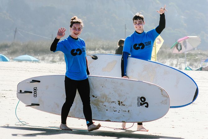 The Surf Instructor in Costa da Caparica - Equipment, changing, and what the $60.49 covers