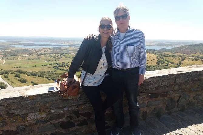 Tour Évora and Alentejo in a private tour - Praça do Giraldo and the city’s main meeting place