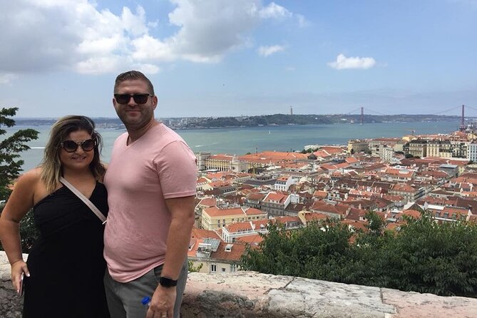 Tour of Lisbon in a Private Tour - Commerce Square opens the city to the Tagus