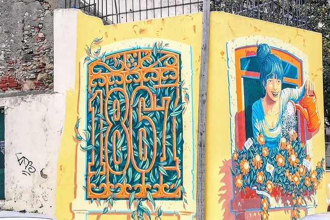 Tuk Tuk Lisbon: Exploring Urban Art - Santa Apolónia and the Pichi&Avo Statue