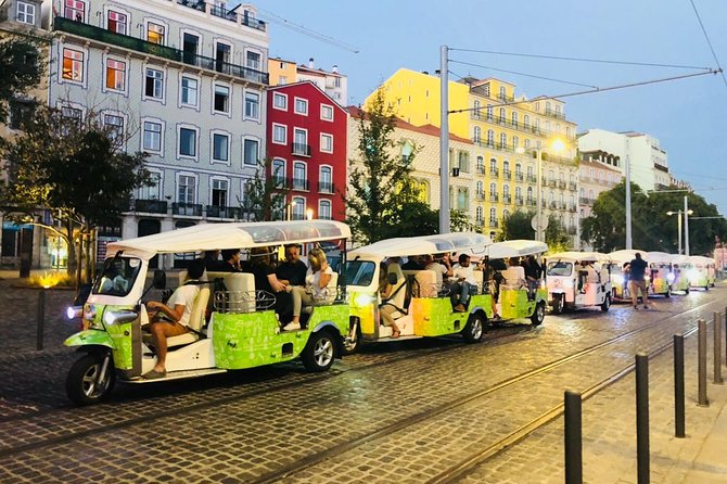 Tuk Tuk Lisbon: The Best of Lisbon in Half a Day - Portas do Sol: the classic Alfama view
