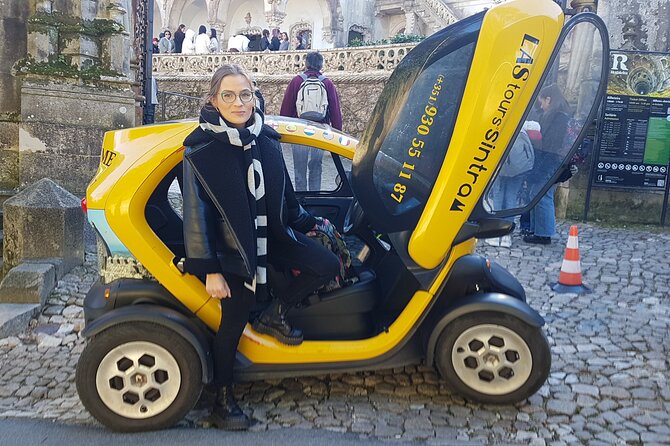 Unforgettable Sintra Tour E-CAR GPS audio-guided route that informs and entertains! - What the Car Is Like for Two People